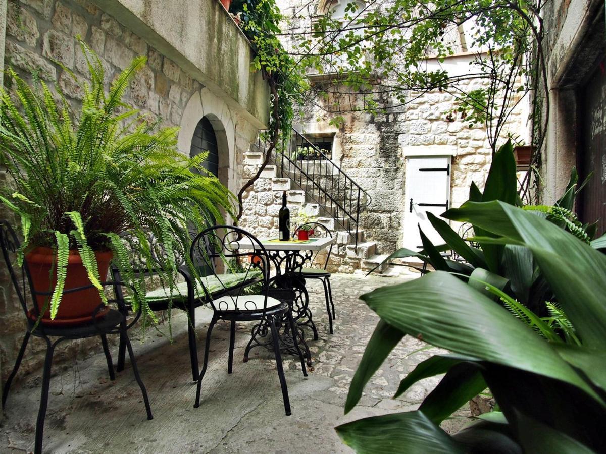 Rooms & Studio Stipcic Trogir Extérieur photo