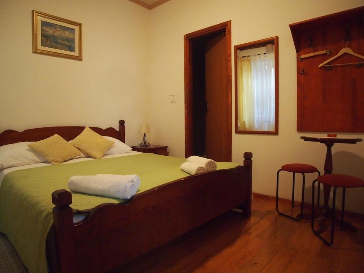 Rooms & Studio Stipcic Trogir Extérieur photo