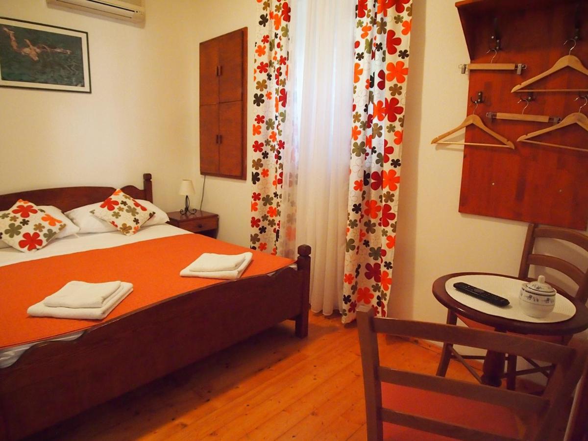 Rooms & Studio Stipcic Trogir Extérieur photo