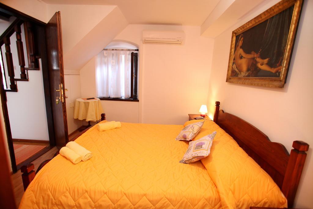 Rooms & Studio Stipcic Trogir Extérieur photo