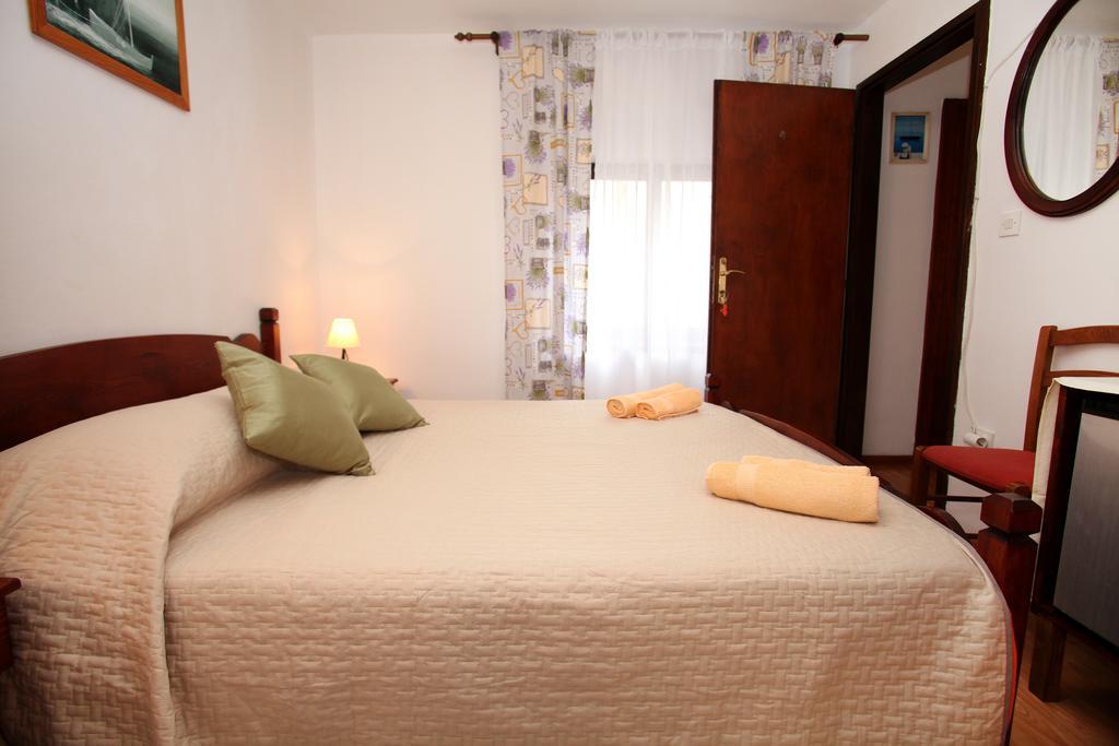 Rooms & Studio Stipcic Trogir Extérieur photo